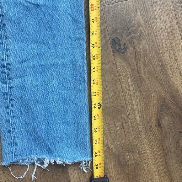 Women’s Levi’s 501 - Picture 10 of 11